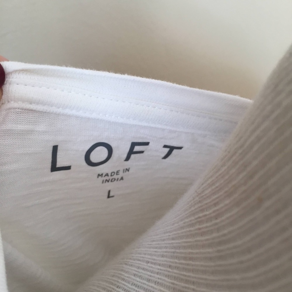 3/$30 Ruffled White Tee - Picture 4 of 5